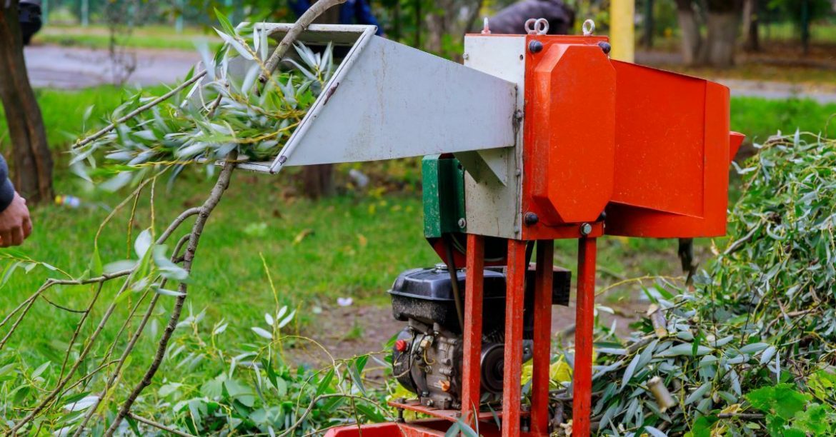 10 Best Chipper Shredders for Yards In 2023 The Ultimate Guide To Pick